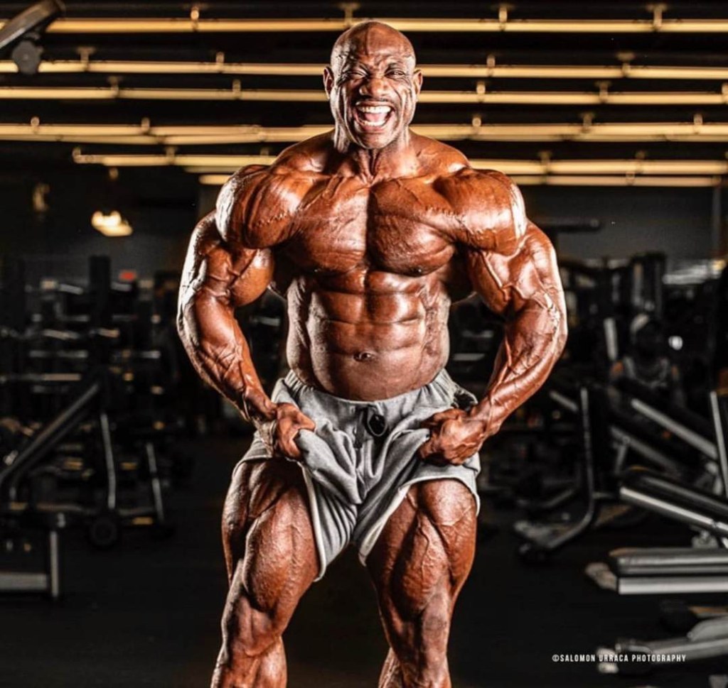 Picture of: Bodybuilder Dexter Jackson Workout Routine And Diet Plan  Train